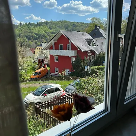 Gemuetlich Wohnen In Blankenstein Am Rennsteig