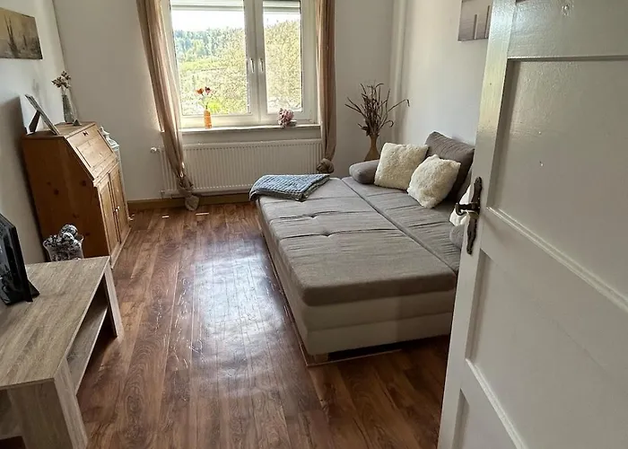 Gemuetlich Wohnen In Blankenstein Am Rennsteig Apartman